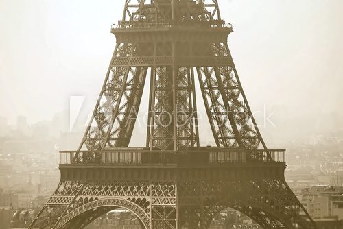 eiffel tower close-up view
