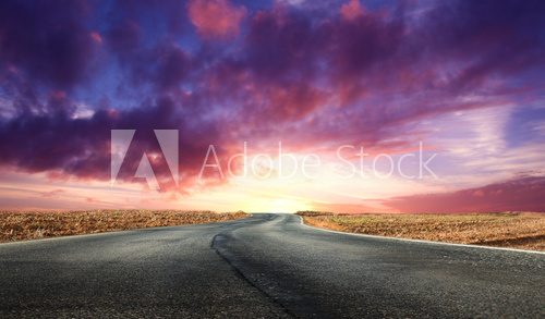 spettacolare alba nel deserto