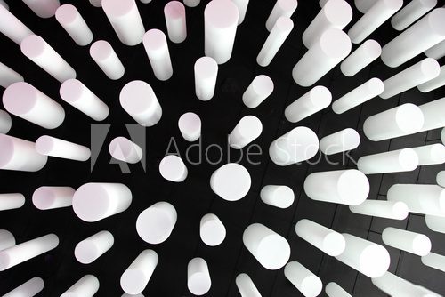 cilindros blancos fondo negro abstracto 1430f