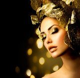 Fashion Glamour Makeup. Holiday Gold Make-up 