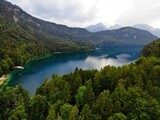 Energetyczny spokój górskiego jeziora