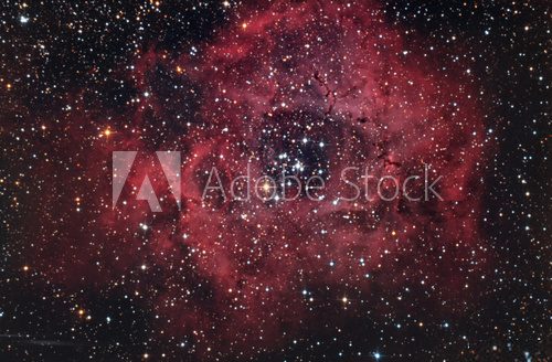 Nebulosa rossa nel cielo notturno