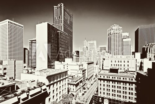 Stadtkulisse mit Hochhäusern in schwarz weiß - San Francisco