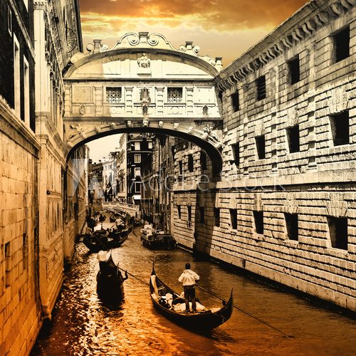 Venice on sunset. bridge of sights